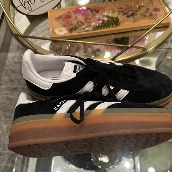🆕 Adidas Gazelle Platform Black Suede Sneakers BRAND NEW NO BOX US WOMANS SIZE 8 - Picture 4 of 6
